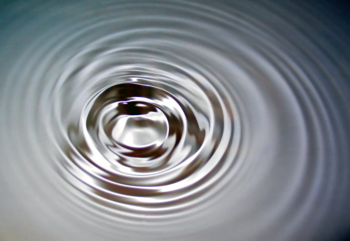2006-01-14_Surface_waves